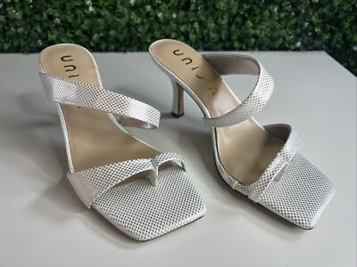 Unisa Womens Camia Sandals Silver 3” Heels Size 7M