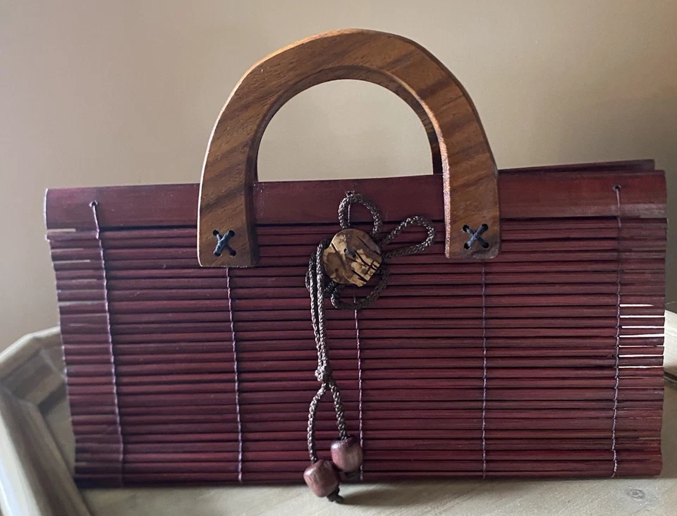 Bolso de Mano Vintage Rojo Caoba Bambú con Mango de Madera Elegante Cartera Única Foto 2 de 4