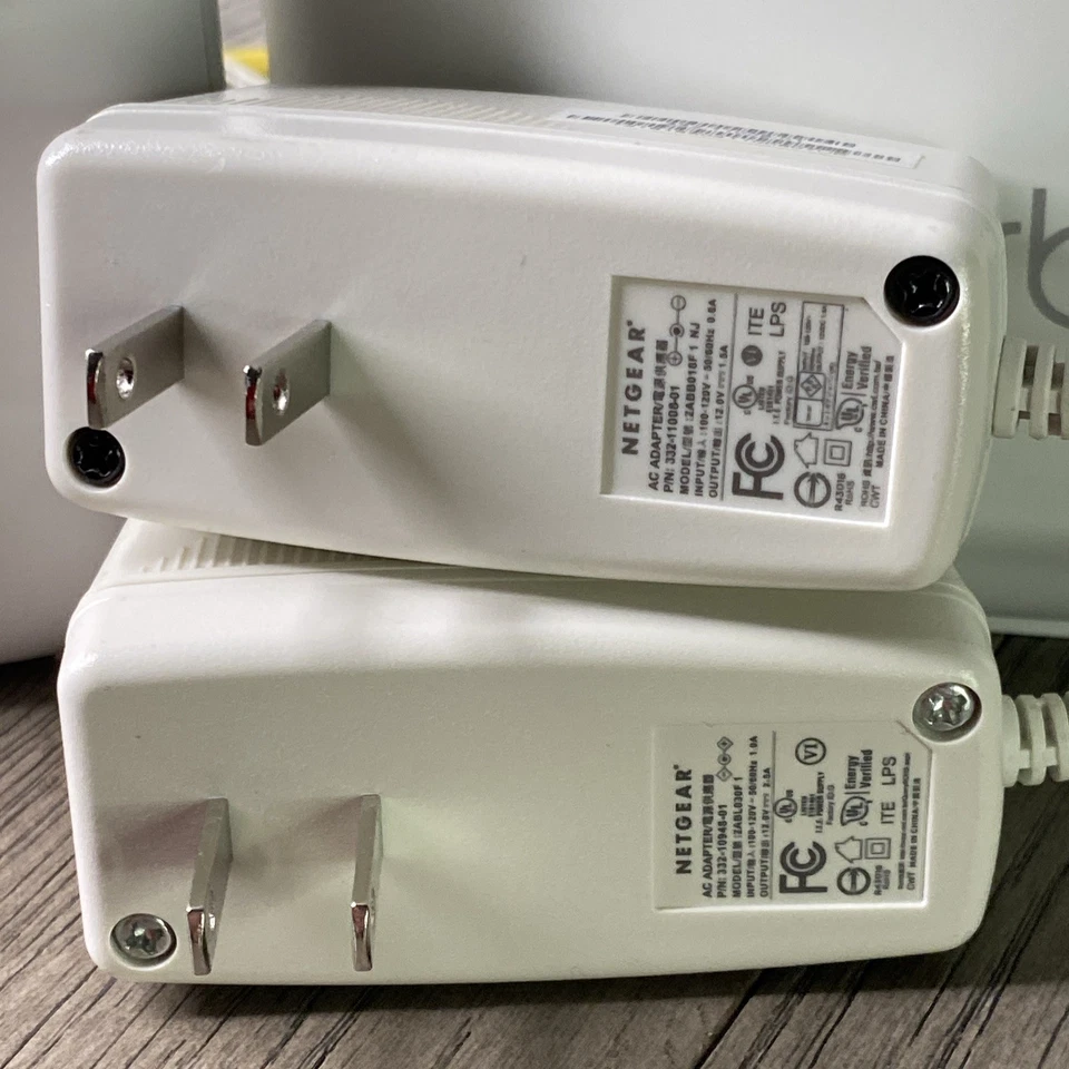 Netgear Orbi RBR50v2 Mesh Router & RBS50v2 Satellite Mesh WLAN Extender - Bild 4 von 4