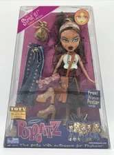 Bratz Strut It Fashion Collection Yasmin Doll 2002 MGA #257226 Enviro Damage