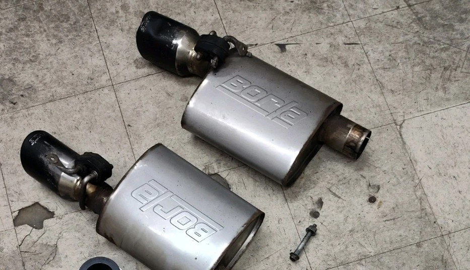 Silenciadores Borla Dodge Charger 2005-2010 Foto 2 de 2