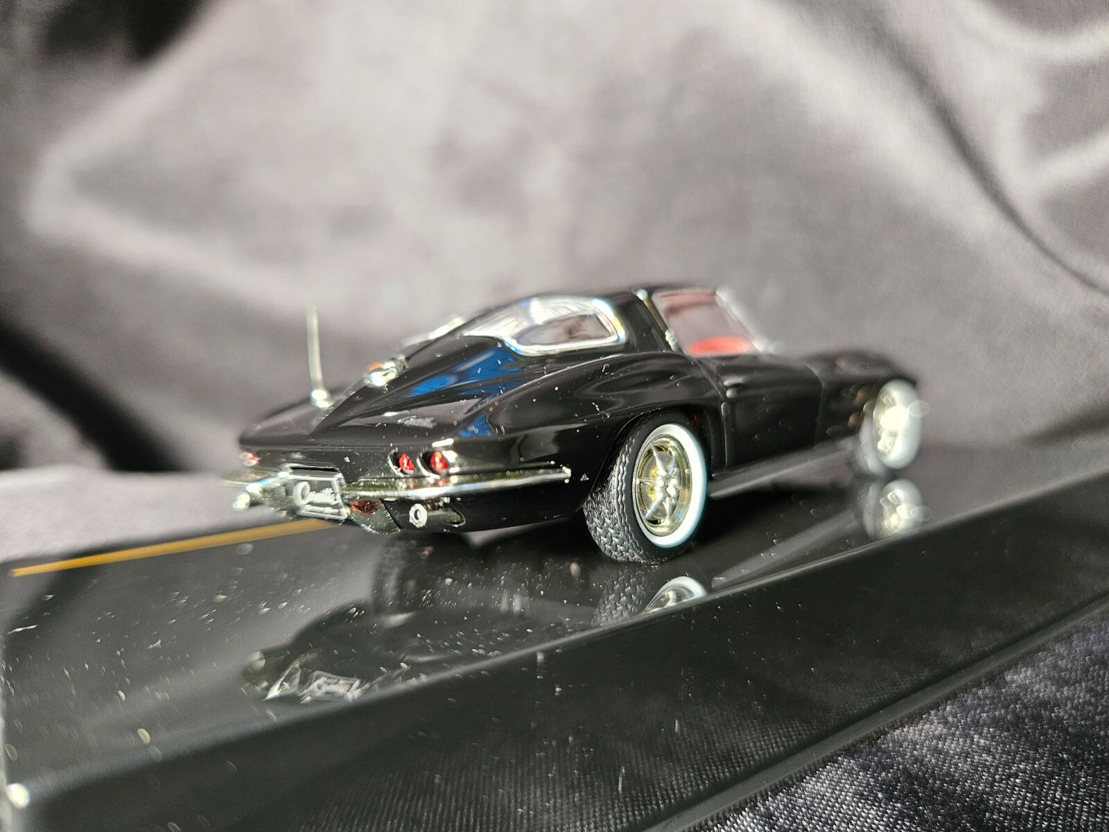 Picture 4 of 5