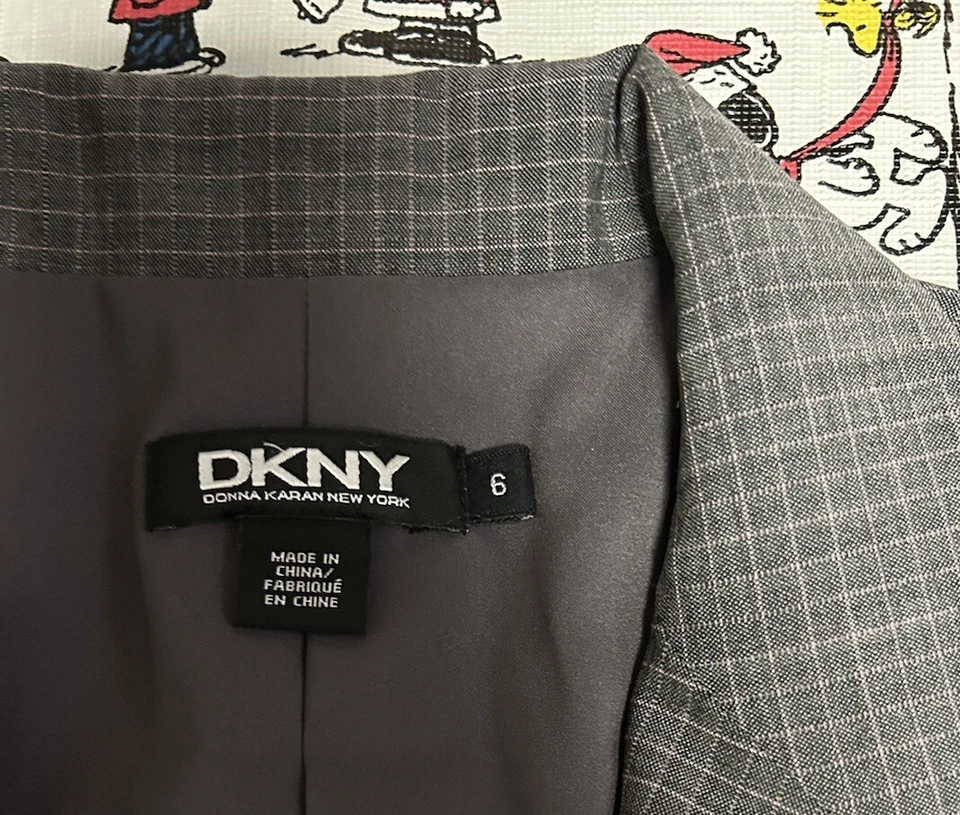Traje Falda Mujer DKNY, Lana Fina, Chaqueta Un Botón, Gris Rosa Cuadros, Talla 6 Foto 2 de 4