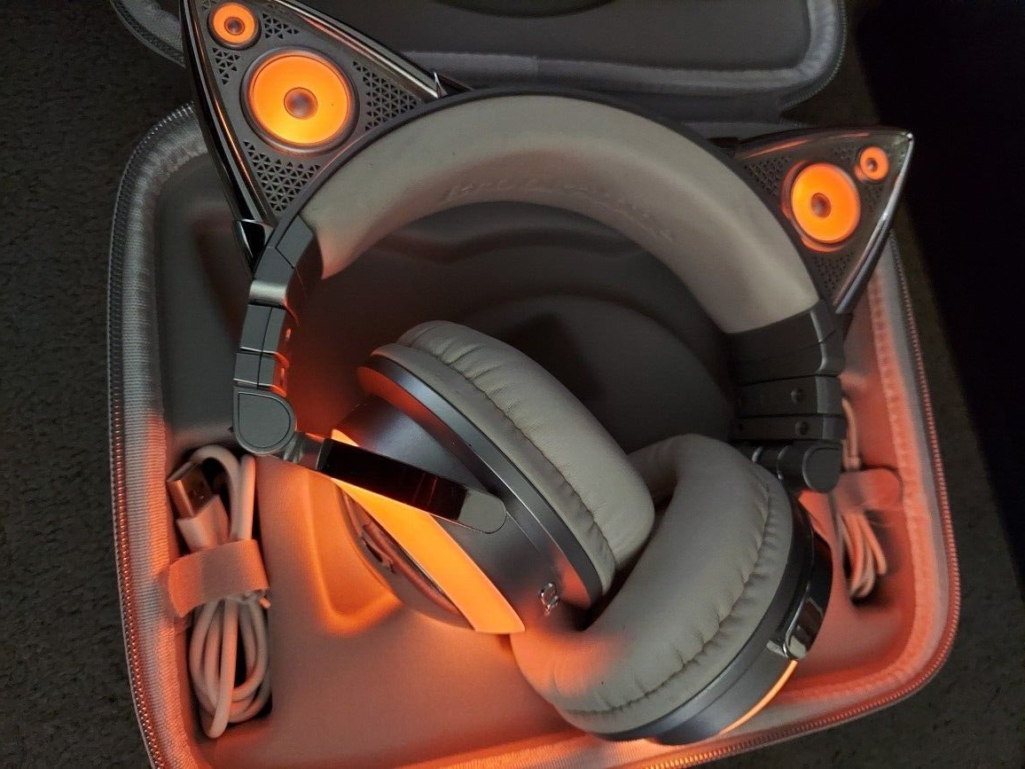 Limited Edition Ariana Grande Wireless Bluetooth Cat Ear
