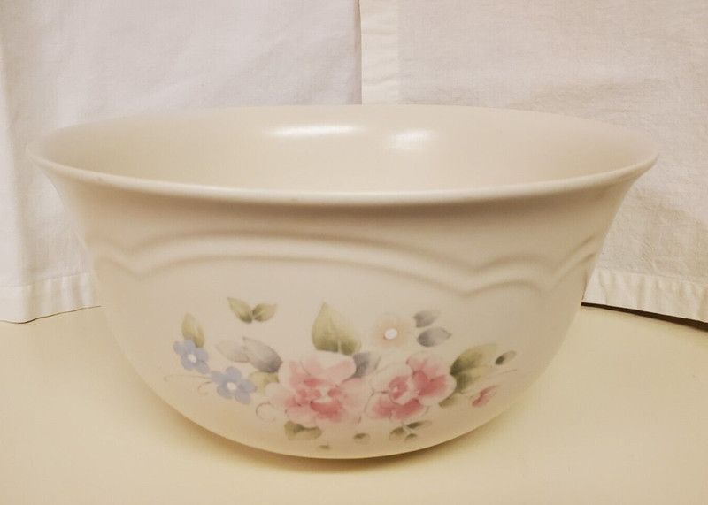 Vintage Pfaltzgraff Tea Rose Large 3Qt Nesting Mixing Bowl 
