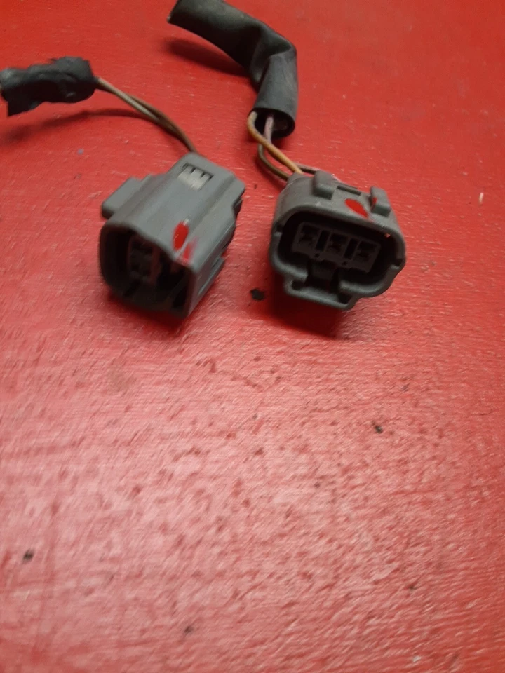 Mazda Protege 626 1998-2002 carrocería del acelerador 2,0 L coletas FSD7-13-650A Foto 3 de 4