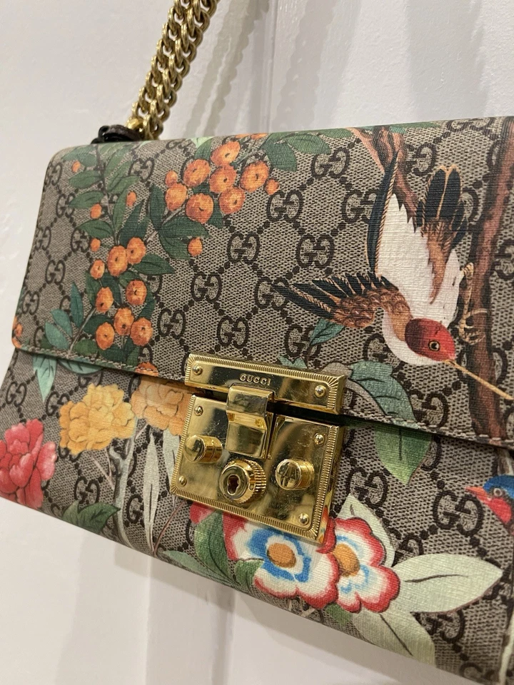 Auténtico Bolso de Mano Gucci GG Supreme Estampado Flora Candado PVC Cuero Cadena Dorada Foto 3 de 4