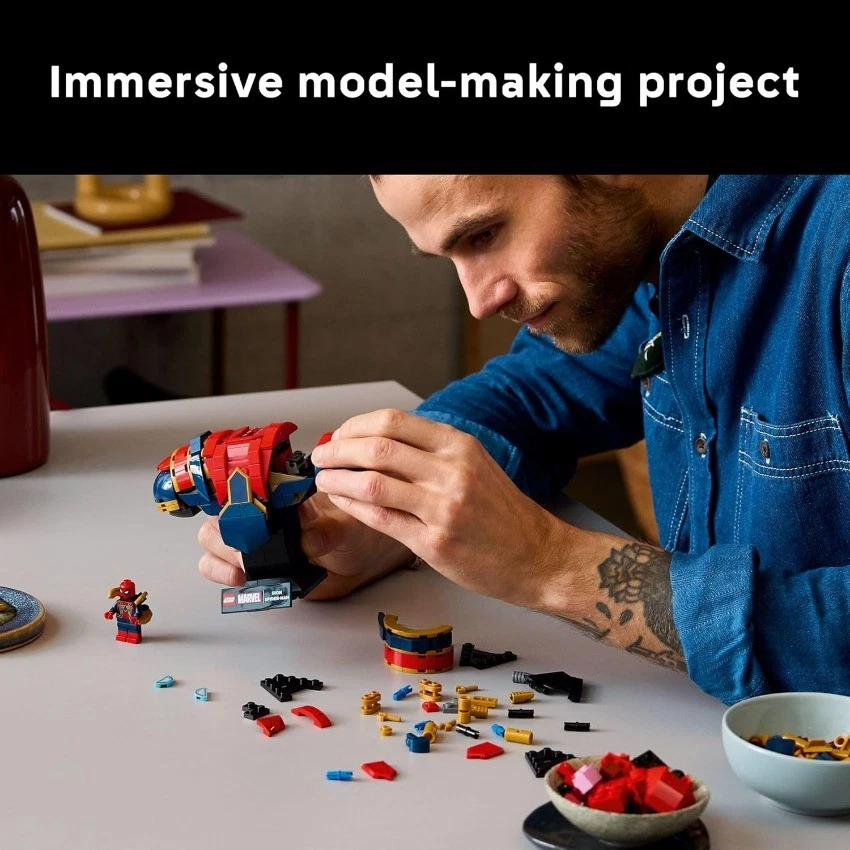 LEGO Marvel Iron Spider-Man Busto Coleccionable - Kit de Construcción 76326 Foto 3 de 3