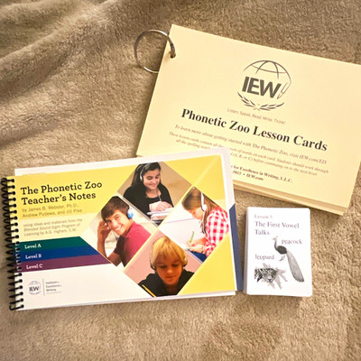 IEW Phonetic Zoo Teacher's Notes & Lesson Cards Set Levels A-C Spiral Bound
