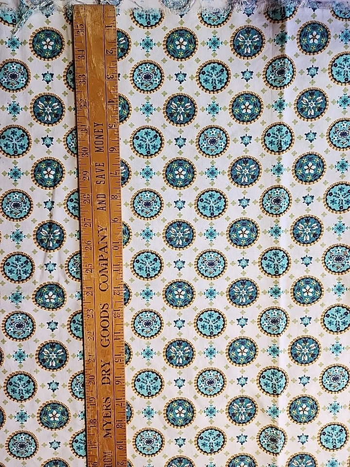 50s 60s Medallions Funky Floral Circles Cotton Fabric 36"w X 1.3yds Woven Sewing - Image 3 of 4