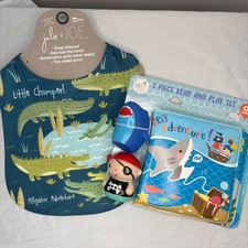 JULIE  JOE NEW Alligator Adventure Bib  MAGIC YEARS NEW Bath Book  Puppets