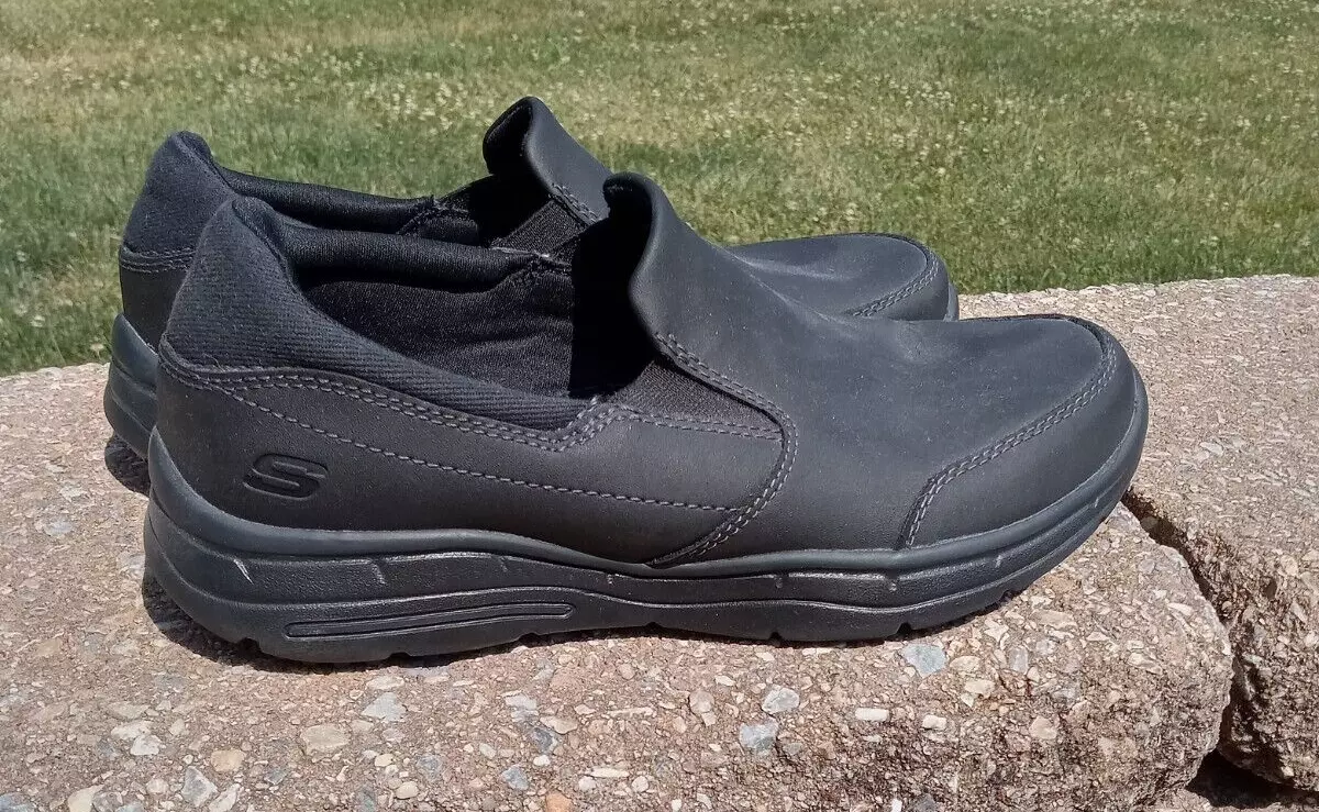 Skechers mens top black loafers