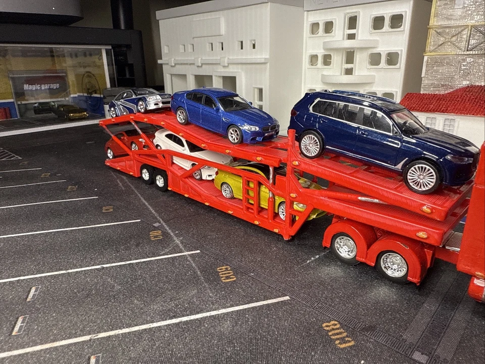 DCP 1:64 Peterbilt 389 Custom Made Long Sleeper - Image 3 of 4