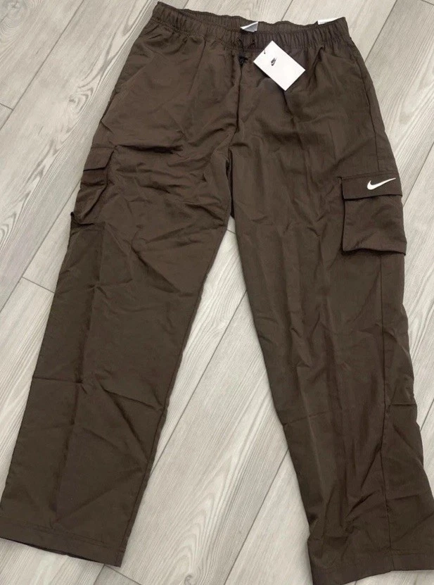 NWT Nike Sports L Essential Woven High-Rise Cargo Pockets Brown Pants DO7209-237