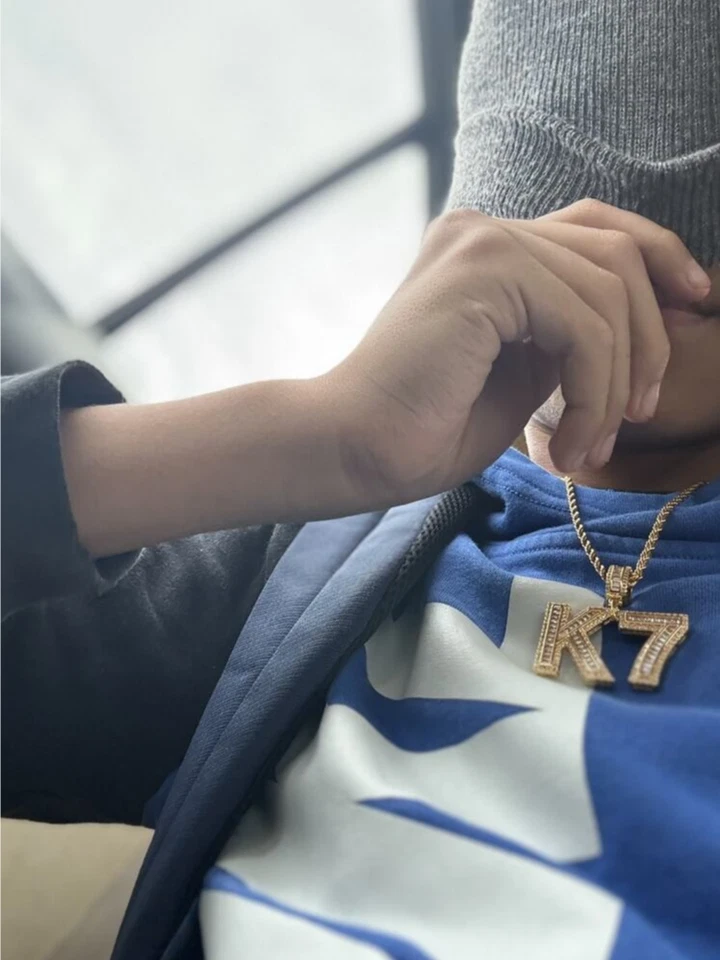 Collar Colgante Brillante Hip Hop Número Letra Creativa Personalizado Para Hombre, Plateado Foto 3 de 4