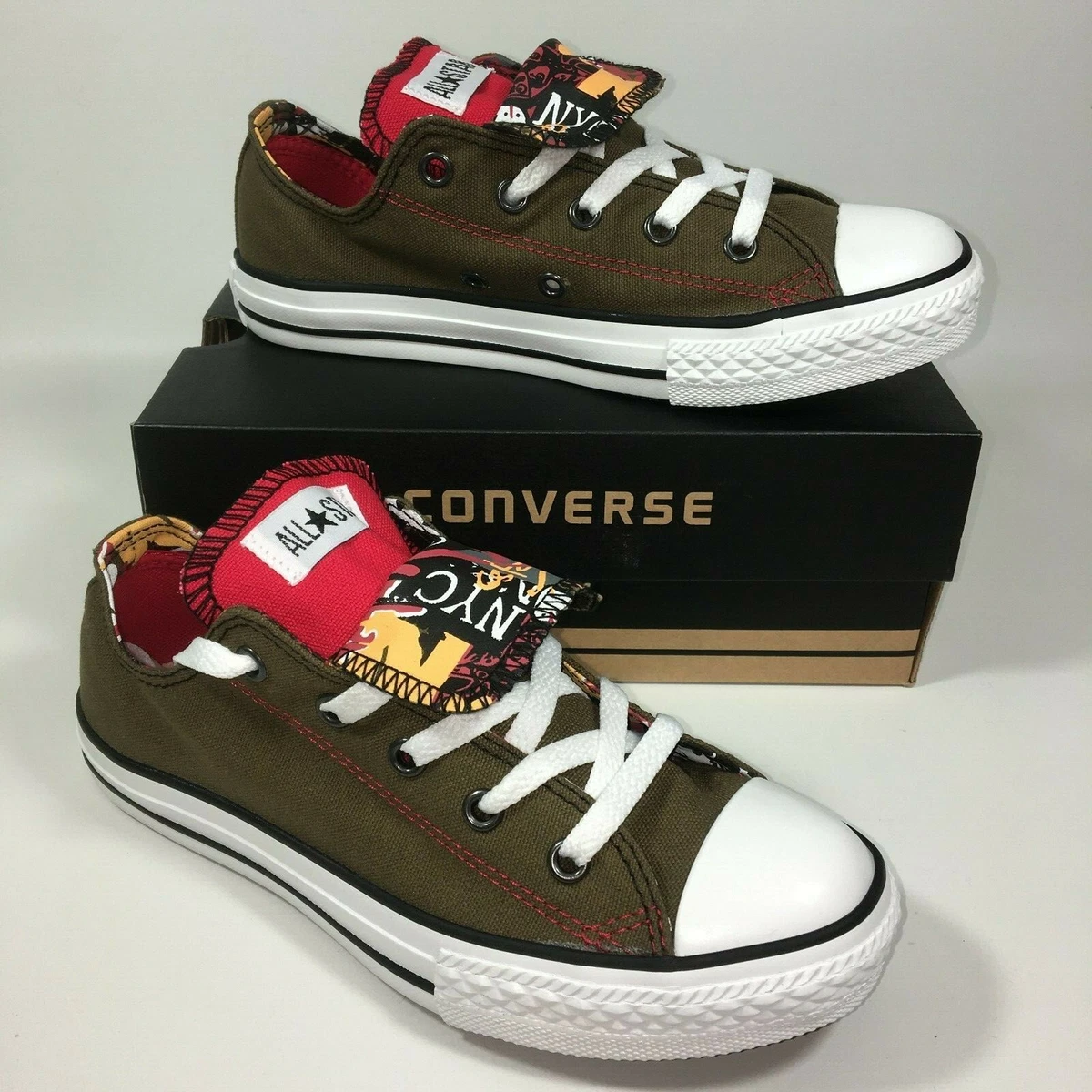 Boys converse size 2 deals