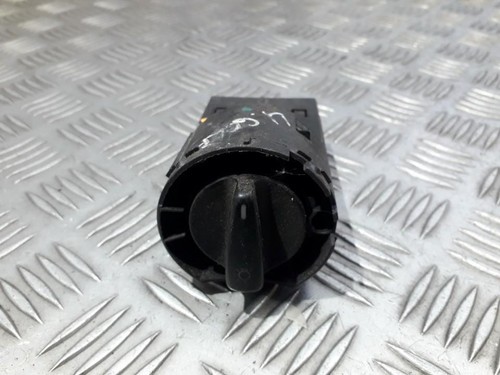 1c0941531 Scheinwerfer Schalter  Volkswagen Golf DE556598-72