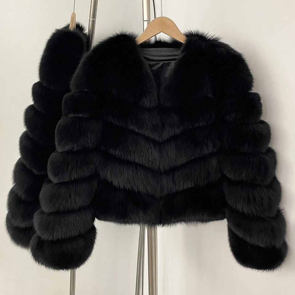 Women's Fox Fur Coat Winter New Short Korean Fashion V-neck Slim Fit Fur Jacket - Image 2 of 4