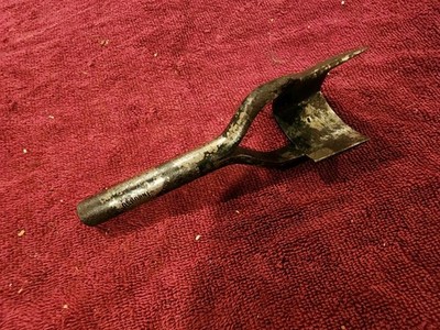 Vintage CS Osborne, 0150 Strap End Punch (English Point), 1-3/4 