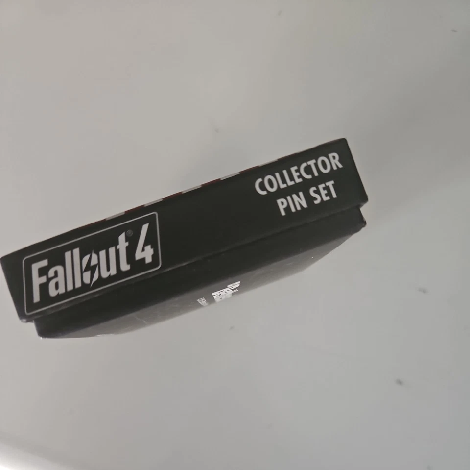 Fallout 4 Collector Pin Set 2015 From Loot Crate - Image 4 of 4