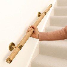 European Wooden Oak Stair Handrail 32mm Wood Wall-Mounted Rail for Indoor Stairs