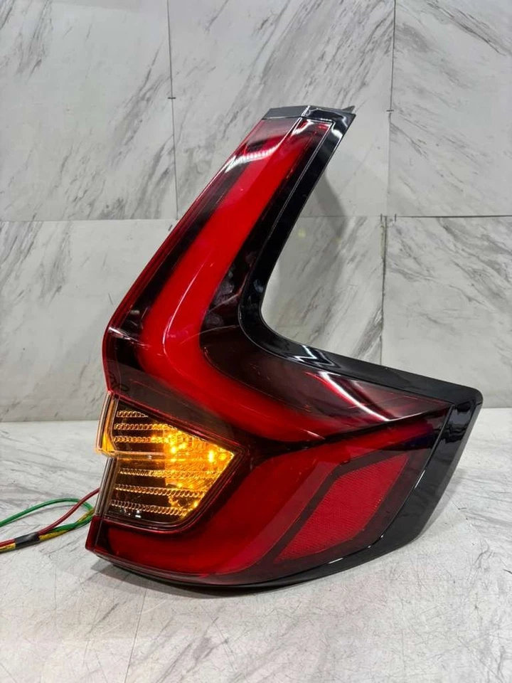 2023 2024 HONDA CR-V OUTER TAIL LIGHT ASSEMBLY OEM RIGHT PASSENGER SIDE LED LAMP - Image 2 of 4