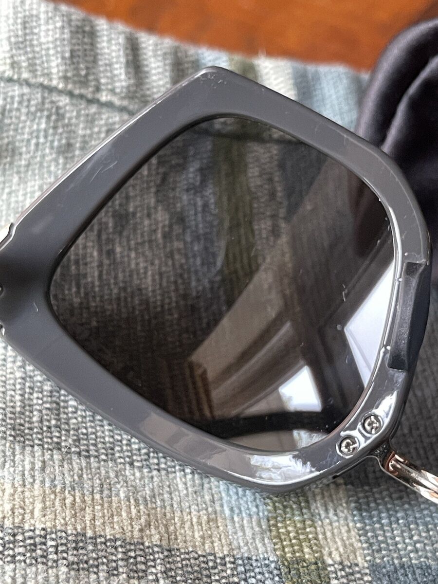 Used Oakley Sideswept Women's Square Sunglasses - OO94450251 Used Oakley Sideswept Women's Square Sunglasses - OO94450251