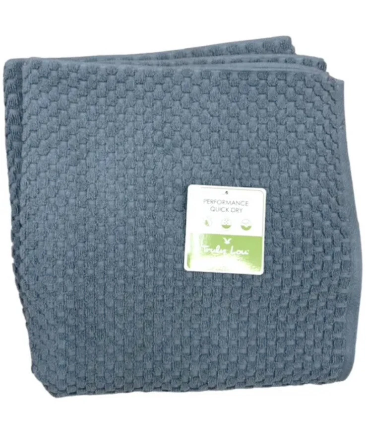 Truly Lou Blue Bath Towels Set of 2 New with Tags Bath
