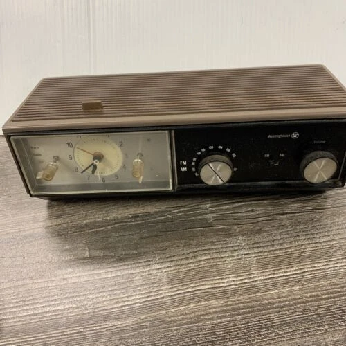 Будильник Westinghouse и радио часы