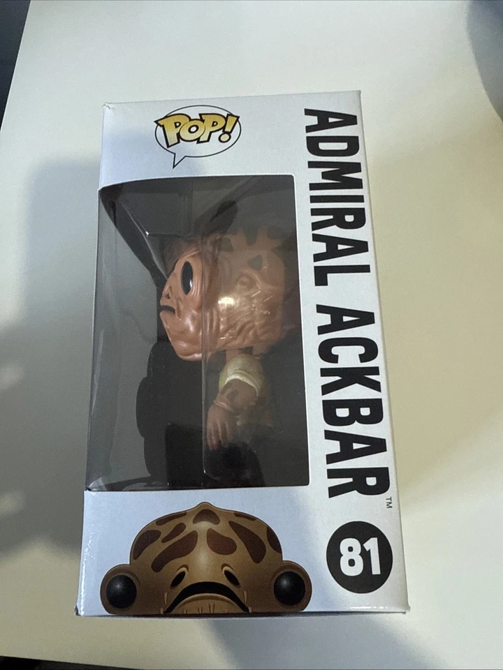 BNIB Funko Star Wars Admiral Ackbar 81 The Force Awakens Disney Vaulted - Image 3 of 4