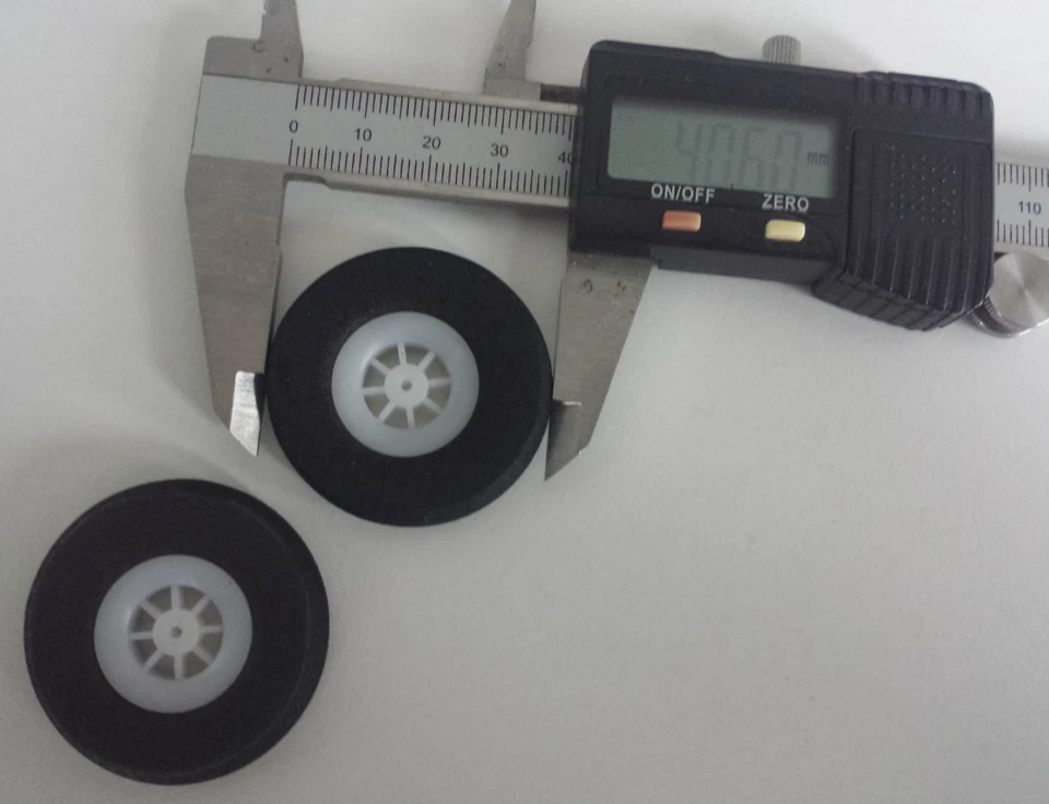 Leichte Slowfly Räder ø39mm, Leichtschaumräder, schwarze Moosgummireifen ø1, GWS - Bild 2 von 4