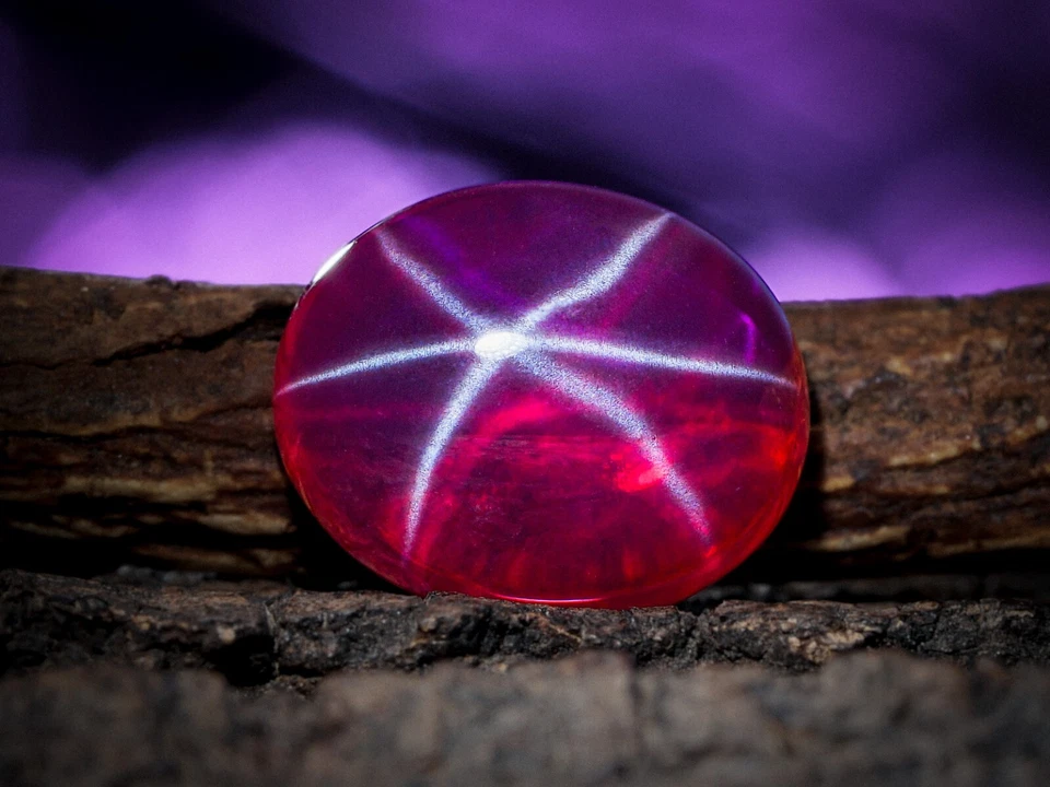 7.74 Ct Star Lindy Treated Ruby Handmade Star Ruby Loose Star 12x10x5MM - Image 2 of 3