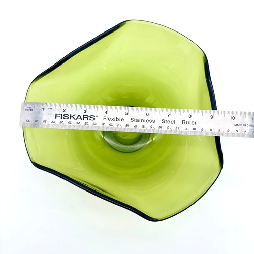 Vintage MCM Anchor Hocking Avacado Green Large Bowl Retro Fun Folded 3 Sided - Picture 7 of 9