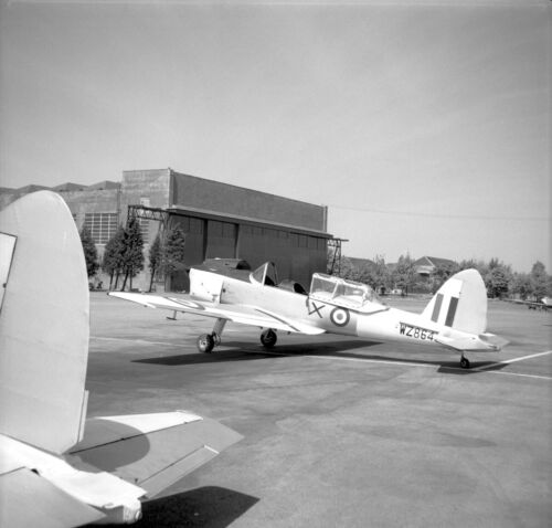 RAF, Chipmunks, WZ864 & WP976,Little Rissington, 1961, TWO LARGE size NEGATIVES - Afbeelding 1 van 2
