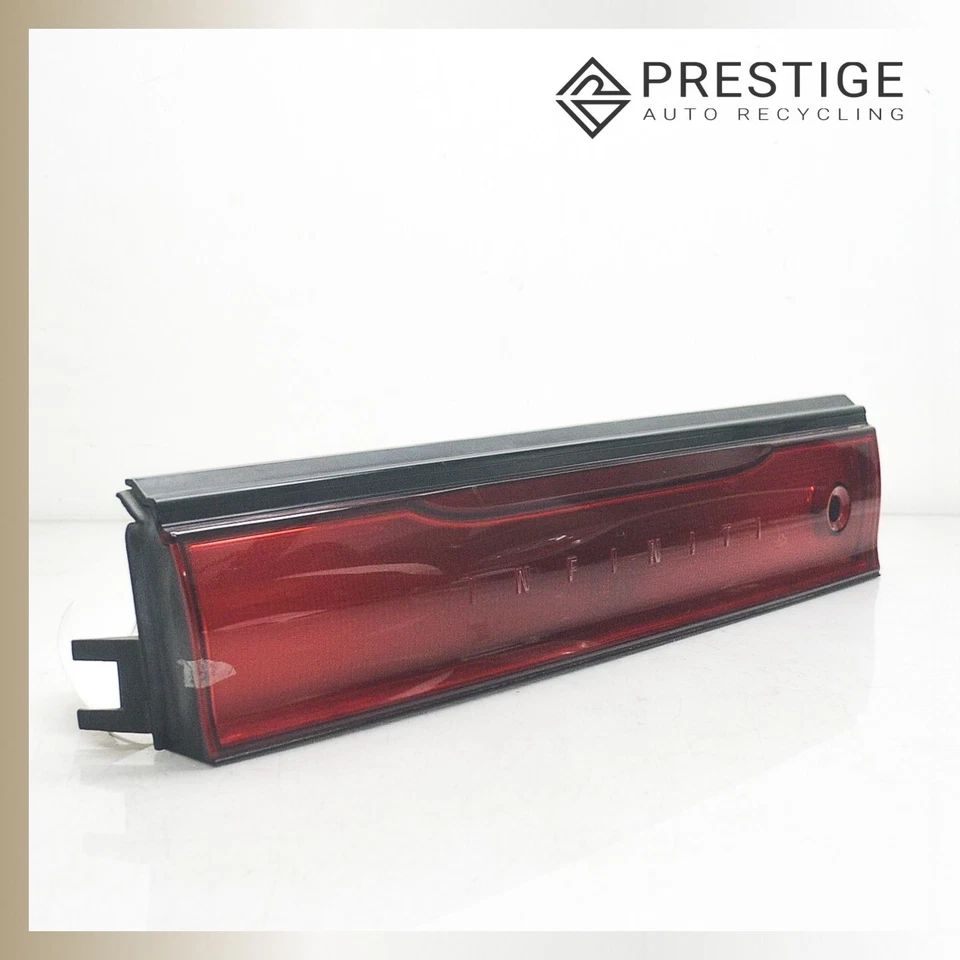 Luz trasera INFINITI J30 1993-1994 panel trasero lámpara central 7985010Y00 OEM Foto 3 de 4