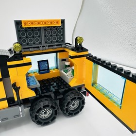 LEGO City: Jungle Mobile Lab Set 60160 (Incomplete)