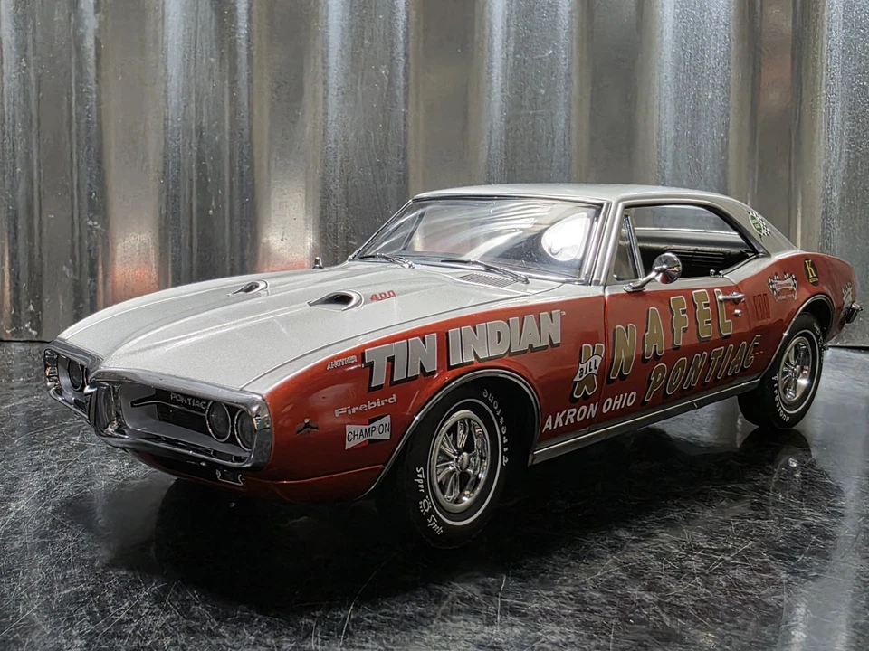 Exact Detail Tin Indian 1967 Pontiac Firebird 400 1:18 Diecast Race Car #401 - Image 4 of 4