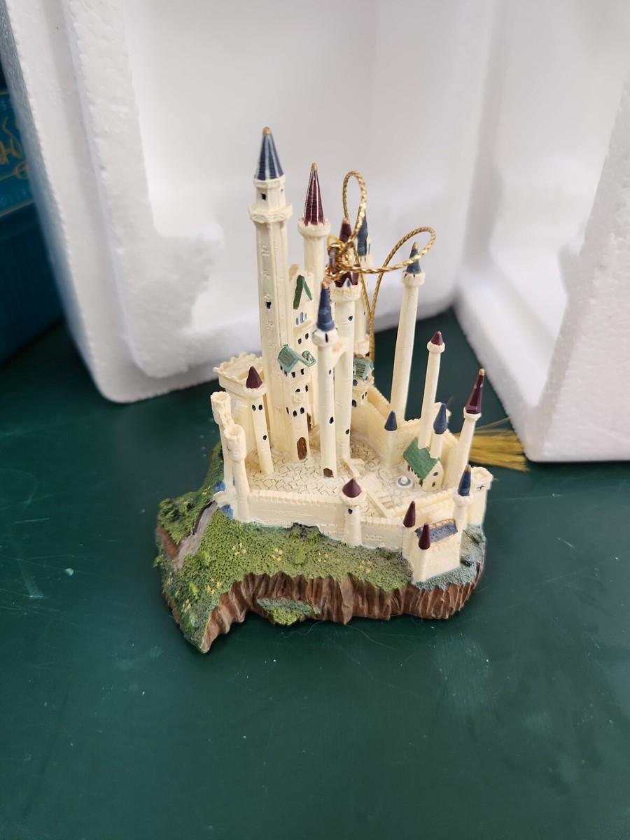 3点　wdcc 白雪姫　Disney Enchanted Places Amazon.com: Snow White and the Seven Dwarfs Jewel Mine WDCC