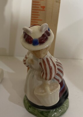 Lady Woodmouse Royal Doulton DBH 5 Brambly Hedge Collection Jill