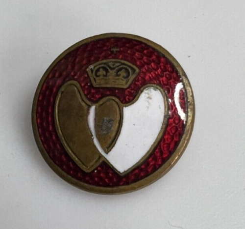 Vintage Blood Doner Pin Badge Pre 1953 21 mm Diameter - Picture 1 of 3