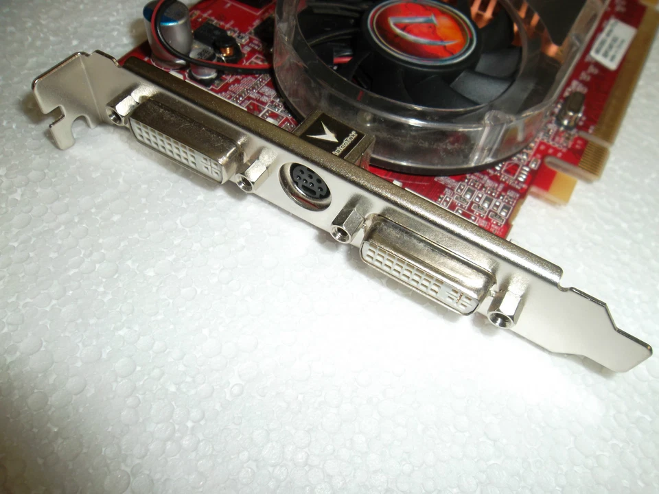 VisionTek ATI Radeon HD 3650 PCIe x16 Graphics Card 512MB DVI TV-Out VT-400619 - Image 2 of 4