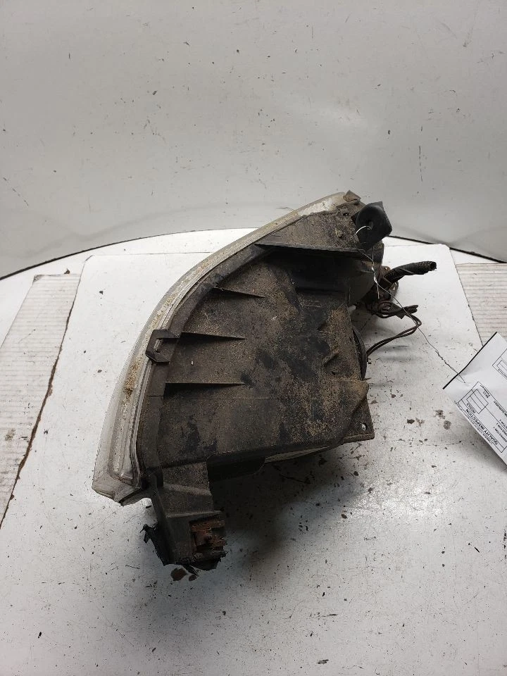 Luz antiniebla/estacionamiento esquina derecha pasajero se adapta 06-11 DTS 1394398 Foto 4 de 4