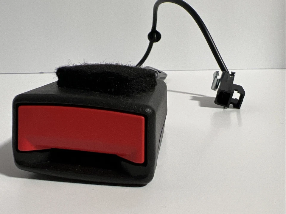 Пряжка ремня безопасности НОВАЯ 2010-2017 Chevrolet Equinox GMC Terrain 19258293 - Изображение 2 из 4