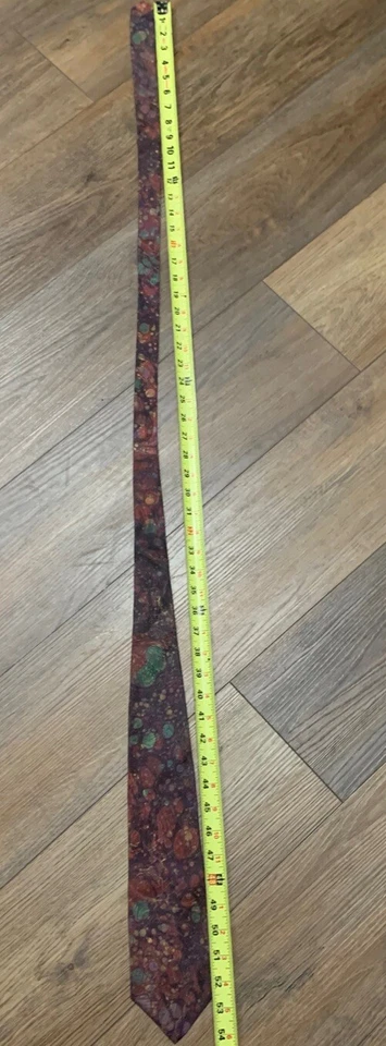 Corbata de seda jaspeada a mano de polilla hecha en EE. UU. Arte naturaleza colorida corbata Foto 3 de 4