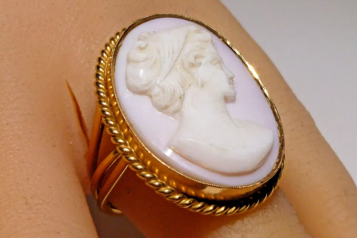 Amazing Cameo Ring 14k Solid Yellow Gold Antique Hand Made Germany