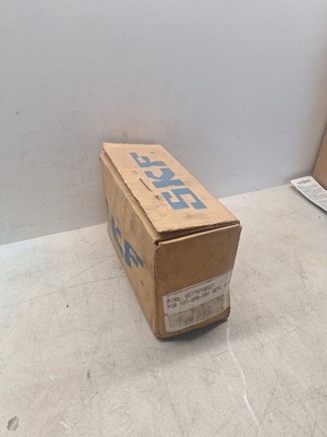 SKF SYR 1-7/16 H Concentric Locking Collar Pillow Block P2B 107-SRB-SRH