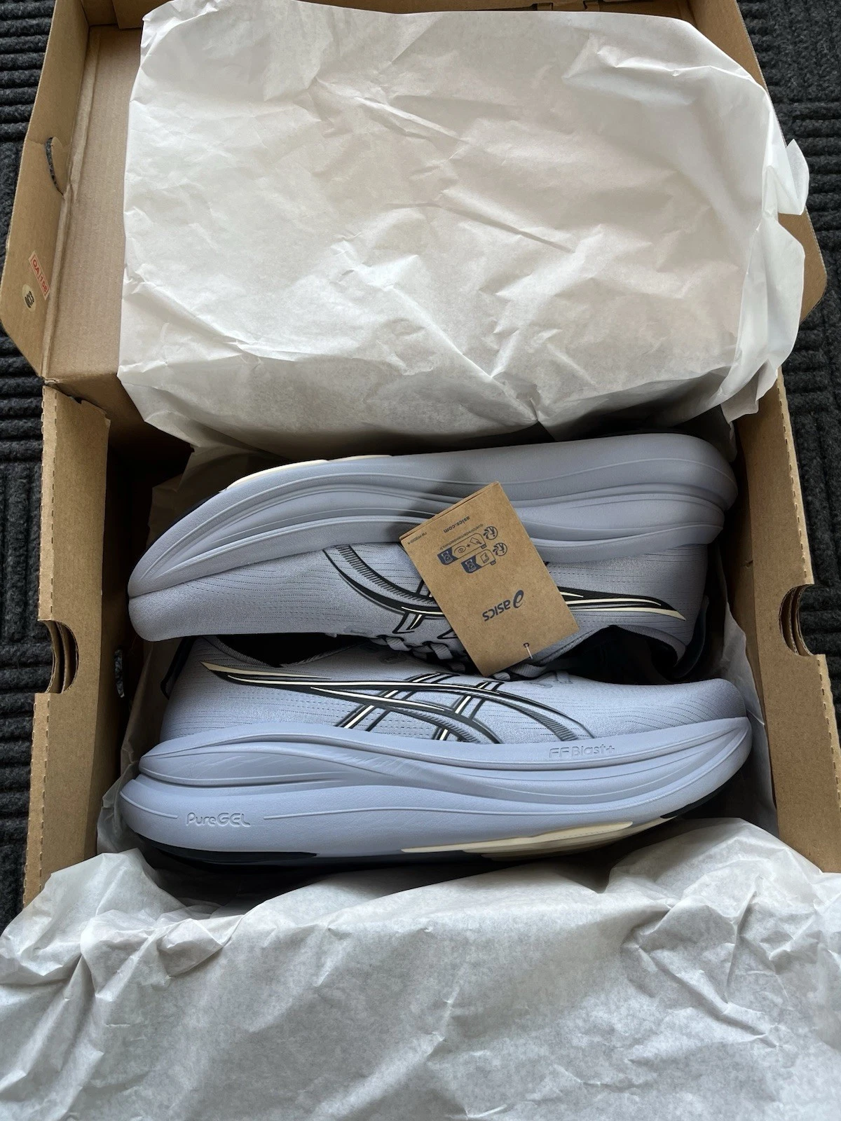 ASICS Gel Nimbus 28 Men’s 11.5 1011C127-402 Gray New With Box
Opens in a new window or tab