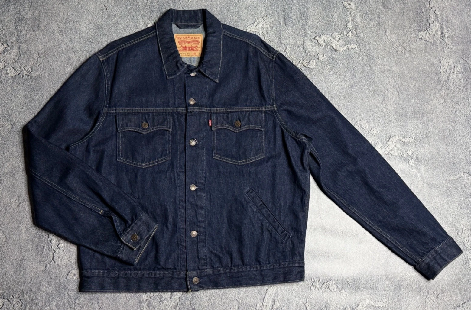 Levi's men's denim jacket XL