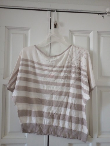 New Guess Lightweight Sweater Top - Picture 3 of 5