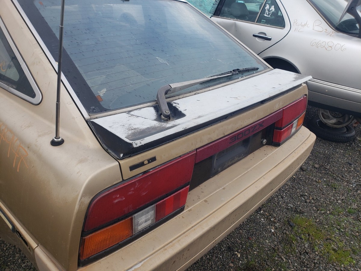 84-89 nissan z31 300zx Rear Spoiler Wing OEM With Third